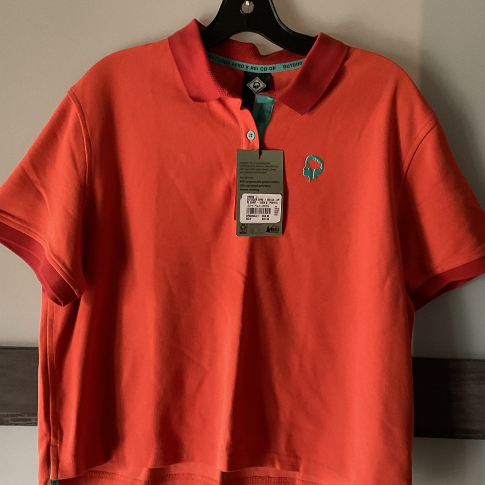 NWT- Women’s Crop Polo shirt